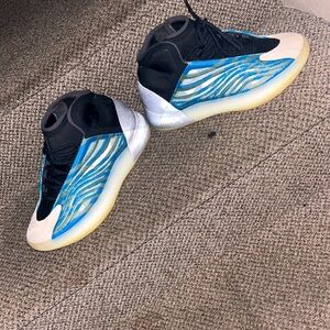Yeezy basket Frozen Blue 2020